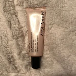 Foundation primer sunscreen
